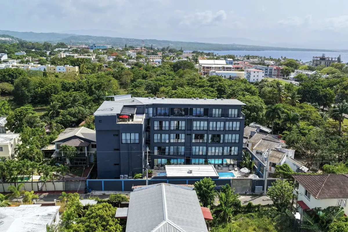 Rizz Suites from above, central Sosúa